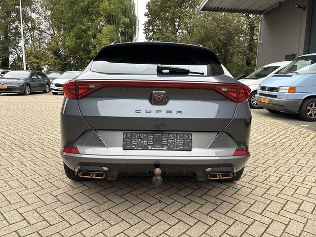 Cupra Formentor 1.4 245pk DSG e-Hybrid VZ Performance · 360 Camera · Stuur- & Stoelverwarming · Keyless · Inklap. Trekhaak · ACC · Side Assist ·
