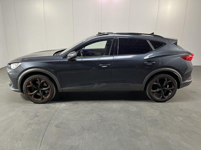 Cupra Formentor 1.4 e-Hybrid VZ Black Edition / AUTOMAAT/ PANO/ LEER/ ELEKTR. STOELEN/ FULL LINK/ PARK. SENSOREN + CAMERA/ STOEL-STUUR VERWARM./ NAVI/ DIGITAL DASH/ RIJ-MODI/ CLIMA