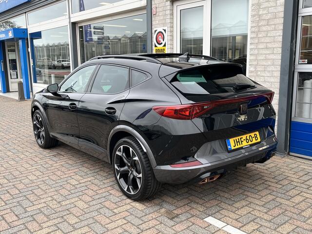 Cupra Formentor 1.4 e-Hybrid Performance / AUTOMAAT/ PANO/ ELEKTR. STOEL/ NAVI/ LED/ FULL-LINK/ CLIMA/ 19" LMV/ PARK. SENSOREN + CAMERA/ DAB/ KEYLESS