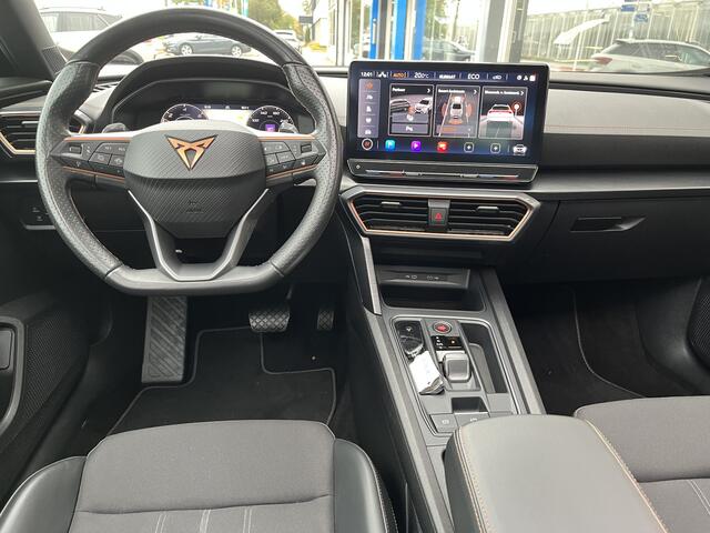 Cupra Formentor 1.4 e-Hybrid Performance / AUTOMAAT/ PANO/ ELEKTR. STOEL/ NAVI/ LED/ FULL-LINK/ CLIMA/ 19" LMV/ PARK. SENSOREN + CAMERA/ DAB/ KEYLESS