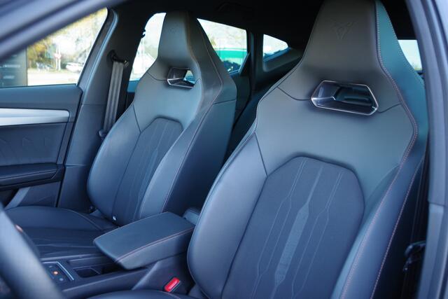 Cupra Formentor 1.4 e-Hybrid VZ 245 PK Copper Edition, Trekhaak, Kuipstoelen, Memory, Camera, DCC