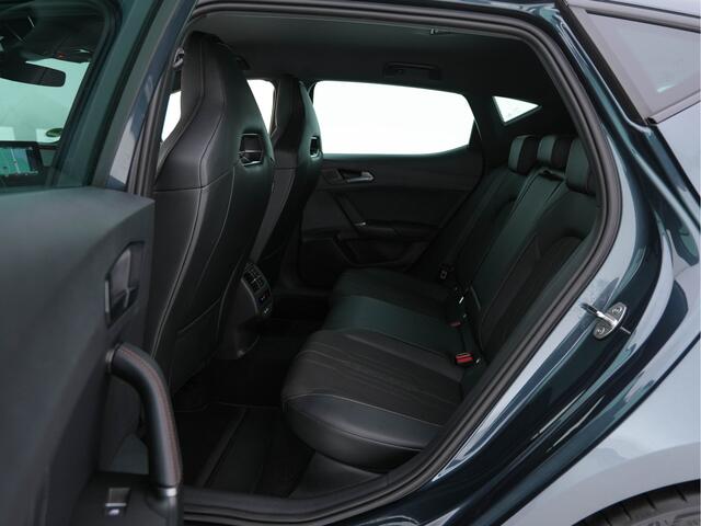 Cupra Leon 1.4 e-Hybrid VZ Aut. * DIGI-COCKPIT | NAVI-FULLMAP | LED-LIGHTS | ADAPT.CRUISE | LEDER-MICROFIBRE | SHIFT-PADDLES | CAMERA | DAB | CUPRA-CONNECT | LANE-ASSIST | KEYLESS | AMBIENT-LIGHT | SPORT-SEATS | 19"ALU