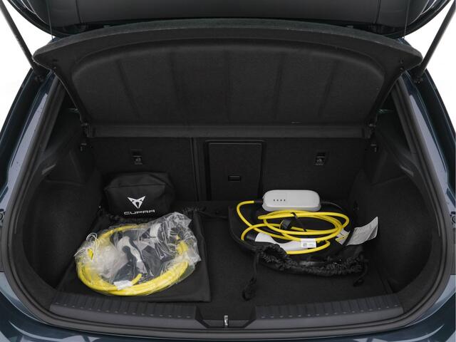 Cupra Leon 1.4 e-Hybrid VZ Aut. * DIGI-COCKPIT | NAVI-FULLMAP | LED-LIGHTS | ADAPT.CRUISE | LEDER-MICROFIBRE | SHIFT-PADDLES | CAMERA | DAB | CUPRA-CONNECT | LANE-ASSIST | KEYLESS | AMBIENT-LIGHT | SPORT-SEATS | 19"ALU