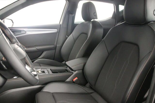 Cupra Leon Business 1.5 TSI eHybrid 204pk DSG Automaat Adaptive cruise control, Stuurwiel verwarmd, Achteruitrijcamera, Navigatie, LED verlichting, Stoelverwarming, Parkeersensoren, App connect