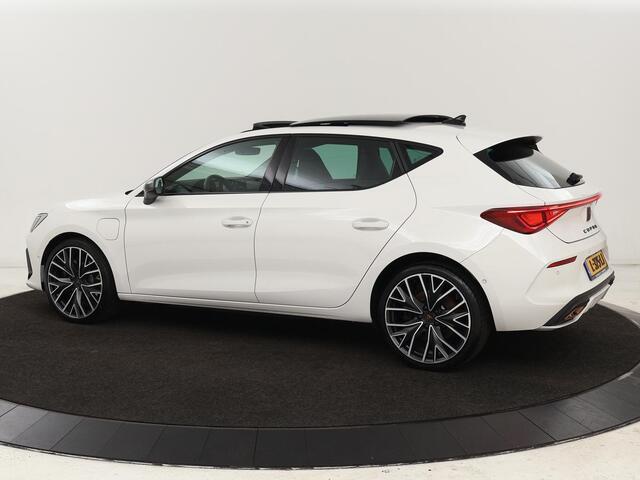 Cupra Leon 1.4 e-Hybrid VZ Performance | Panoramadak | Stoel & stuurverwarming | Adaptive cruise | Camera | Carplay | Navigatie | Sfeerverlichting | Keyless | Full LED | PHEV