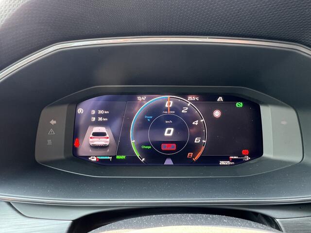 Cupra Leon 1.4 VZ Performance | Matte | Pano | Navi | PDC