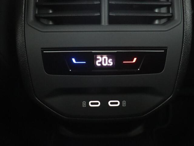 Cupra Leon 1.4 eHybrid | 245pk | Stoel & stuurverwarming | Carplay | Memory | Sfeerverlichting | Parkeerhulp | Navigatie | Keyless | Full LED | Sportstoelen | Magnetic Tech Matt | PHEV | Plug In