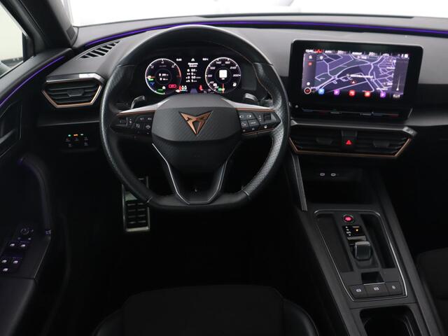 Cupra Leon 1.4 TSI eHybrid PHEV | Panoramadak | Stoel & stuurverwarming | Adaptive cruise | PDC | Carplay | Sportstoelen | LED