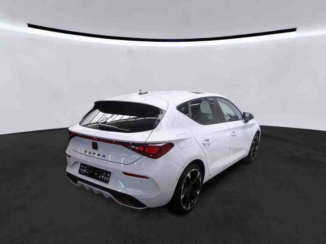 Cupra Leon 1.4 TSI eHybrid 204pk PHEV VZ Adrenaline / Panoramadak / Navigatie / Camera / Wordt Verwacht