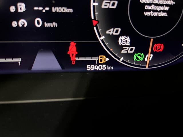 Cupra Leon 1.4 e-Hybrid Business / AUTOMAAT/ KEYLESS/ 3-ZONE CLIMA/ ADAPT. CRUISE/ LED/ DIGITAL DASH/ STOEL-STUUR VERWARM./ FULL LINK/ NAVI/ PARK. SENSOREN + CAMERA/ RIJ-MODI/ 18" LMV