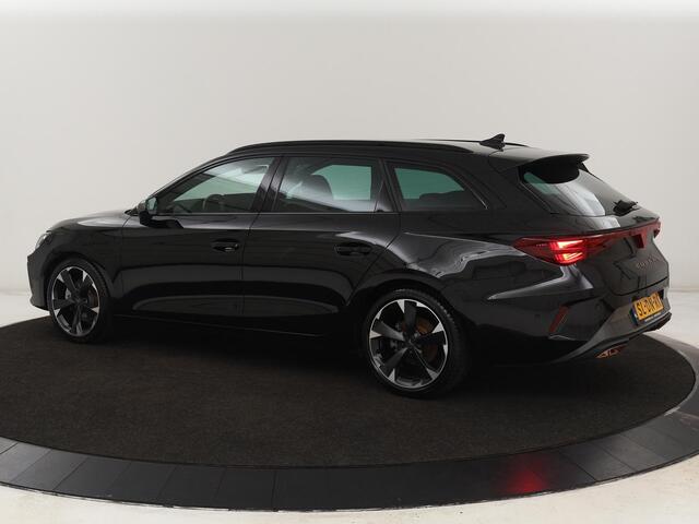 Cupra Leon 1.5 TSI e-Hybrid | Stoel & stuurverwarming | Camera | Adaptive cruise | Carplay | Navigatie | Matrix LED | Sfeerverlichting | PHEV | Plug In