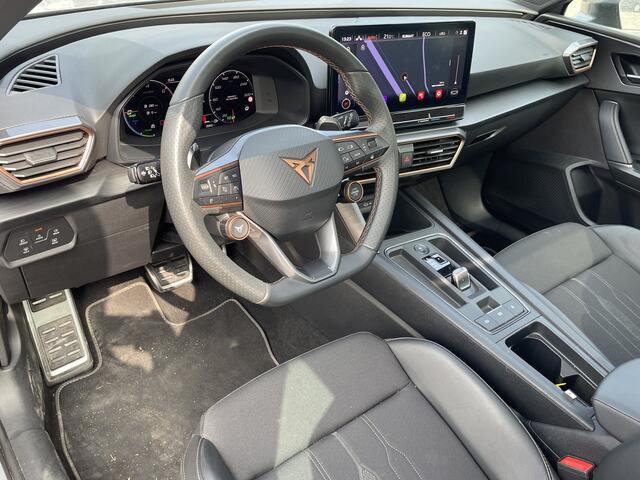 Cupra Leon Sportstourer 1.4 e-Hybrid 245pk VZ Performance Limited / Panoramadak / Super Sportstuur / Camera