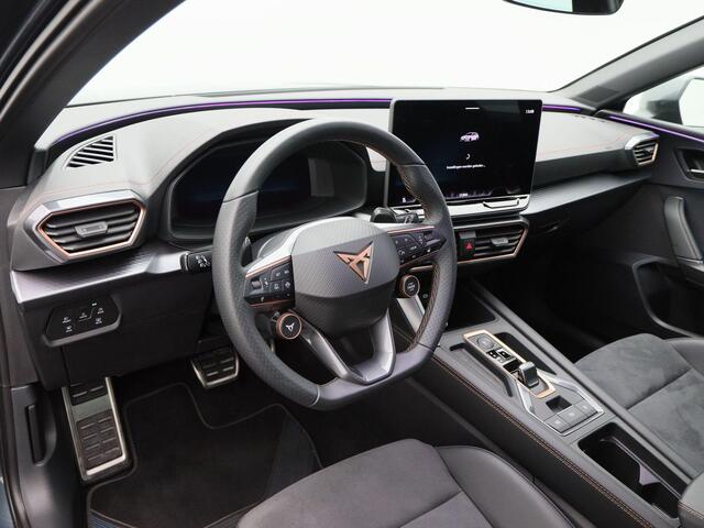 Cupra Leon Sportstourer 1.5 TSi 272 Pk e-Hybrid VZ Performance | Full LED | Trekhaak | 19 Inch | Camera | Stoelverwarming | Bucket Seats | 12.453 Km!!