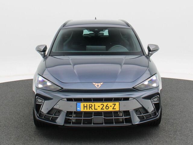 Cupra Leon Sportstourer 1.5 TSi 272 Pk e-Hybrid VZ Performance | Full LED | Trekhaak | 19 Inch | Camera | Stoelverwarming | Bucket Seats | 12.453 Km!!