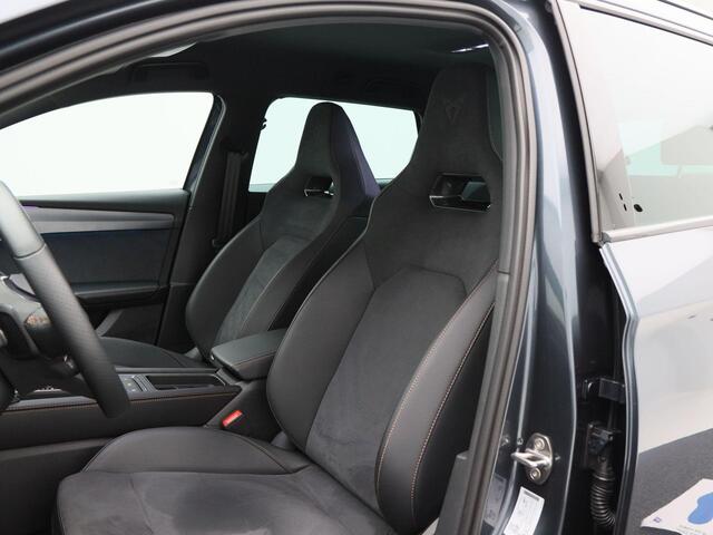 Cupra Leon Sportstourer 1.5 TSi 272 Pk e-Hybrid VZ Performance | Full LED | Trekhaak | 19 Inch | Camera | Stoelverwarming | Bucket Seats | 12.453 Km!!