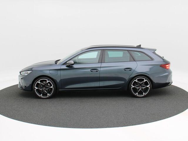 Cupra Leon Sportstourer 1.5 TSi 272 Pk e-Hybrid VZ Performance | Full LED | Trekhaak | 19 Inch | Camera | Stoelverwarming | Bucket Seats | 12.453 Km!!