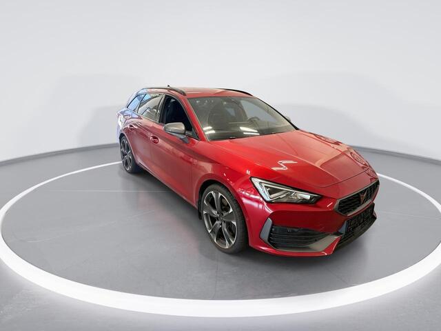 Cupra Leon Sportstourer 1.4 245pk DSG e-Hybrid VZ Performance · Camera · Elek. Trekhaak · Keyless · Apple/Android Car Play · Dodehoek Detectie · Stoel &Stuurverwarming · 19'' Inch · Garantie t/m 18-01-2027 of 90.000km