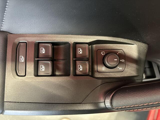 Cupra Leon Sportstourer 1.4 245pk DSG e-Hybrid VZ Performance · Camera · Elek. Trekhaak · Keyless · Apple/Android Car Play · Dodehoek Detectie · Stoel &Stuurverwarming · 19'' Inch · Garantie t/m 18-01-2027 of 90.000km