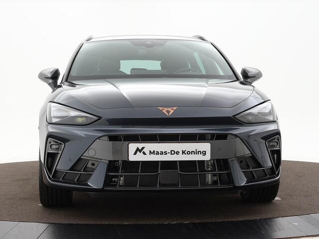 Cupra Leon Sportstourer 1.5 Tsi 204pk DSG e-Hybrid Business · Camera · Elek. Trekhaak · Elek. Achterklep · Apple/Android Car Play · P-Sensoren · 18'' Inch · Garantie t/m 11-06-2028 of 90.000km
