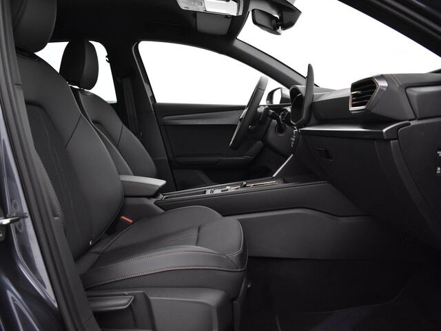 Cupra Leon Sportstourer 1.5 Tsi 204pk DSG e-Hybrid Business · Camera · Elek. Trekhaak · Elek. Achterklep · Apple/Android Car Play · P-Sensoren · 18'' Inch · Garantie t/m 11-06-2028 of 90.000km