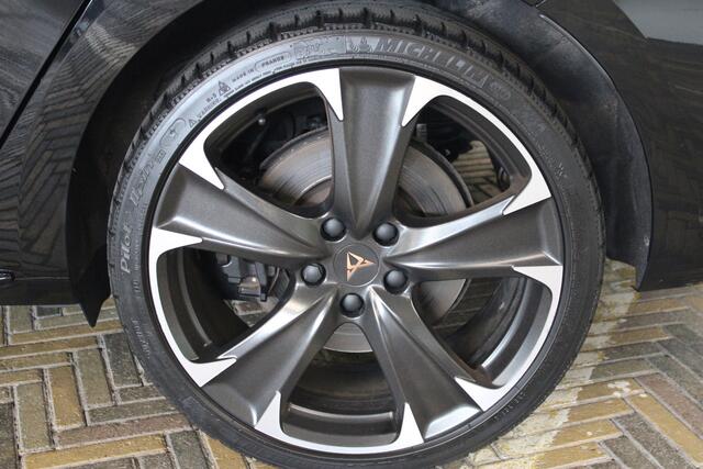 Cupra Leon Sportstourer 1.4 e-Hybrid 245 | Incl. 12 maanden garantie | Adaptieve cruise control | Climate control | Stoel/stuur verwarming | DAB | Parkeercamera | Apple carplay/Android auto |