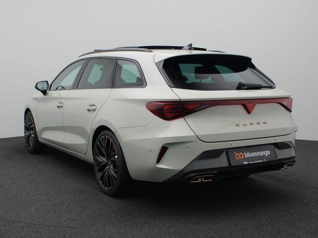 Cupra Leon Sportstourer 1.5 TSI e-Hybrid VZ Performance 272 PK DSG Trekhaak, matrix led, schuif-kanteldak, achteruitrijcamera, stuur-stoelverwarming, adaptive cruise met travel assist, elek. verstelbare voorstoel, side assist, keyless, 19" lichtmetaal
