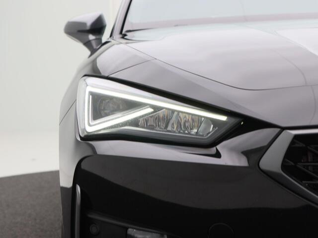 Cupra Leon Sportstourer 1.4 245 Pk Automaat e-Hybrid VZ Adrenaline | Full LED | Camera | Carplay | Adaptive Cruise | Elektrische Achterklep | Sensoren | Climate Control | 19 Inch