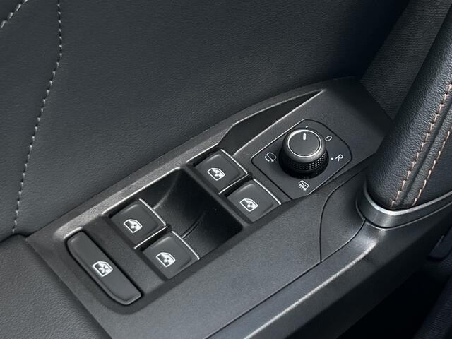 Cupra Leon Sportstourer 1.4 e-Hybrid VZ Adrenaline | Elek klep | LED | Camera | All Season