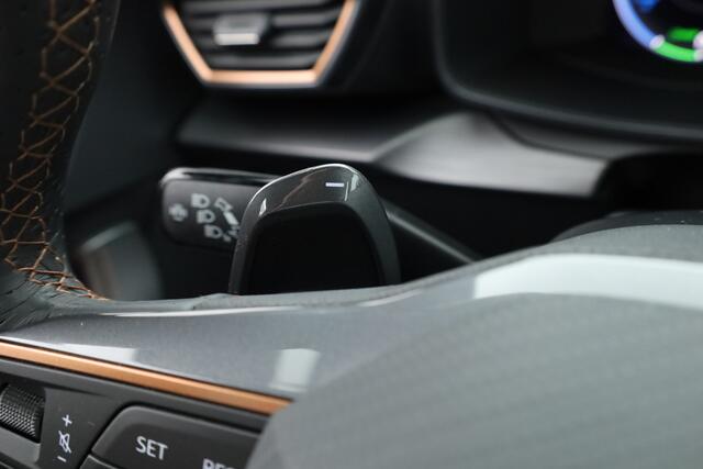 Cupra Leon Sportstourer 1.4 e-Hybrid 204pk | Navi | Adapt. Cruise | CarPlay | Keyless | Camera | Stoel-Stuurverw.