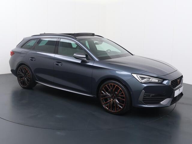 Cupra Leon Sportstourer 1.4 e-Hybrid VZ Copper Edition | 245 PK | SoH 100% | Panoramadak | Keyless | Achterklep elektrisch | Stoelverwarming | Virtual Cockpit |