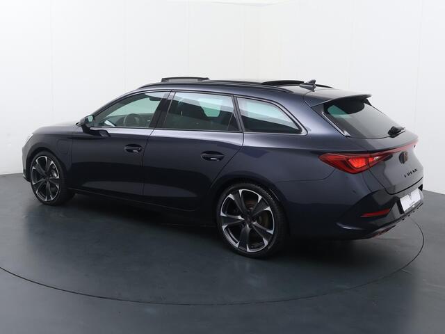 Cupra Leon Sportstourer 1.4 e-Hybrid VZ Business | 245 PK | SoH 89% | LED verlichting | Adaptive cruise control | Navigatiesysteem |