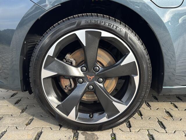 Cupra Leon Sportstourer 1.4 TSI DSG E-HYBRID TREKHAAK/NAVI/CARPLAY/ACC/PDC/STOELVERW