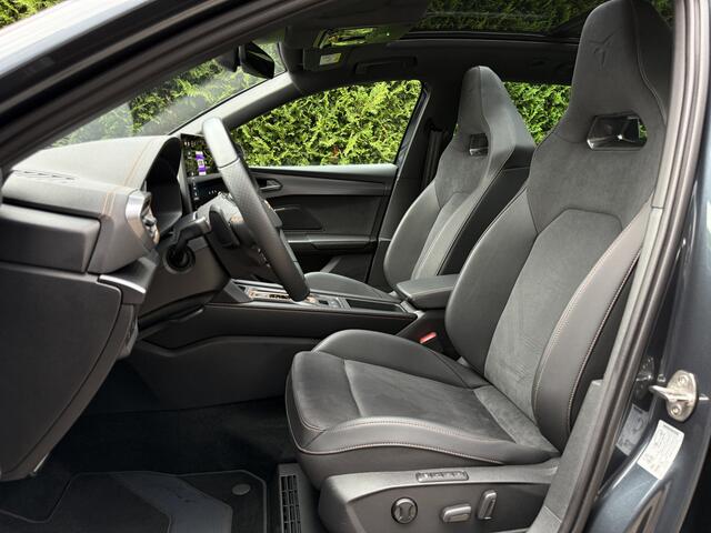 Cupra Leon Sportstourer 1.5 eTSI Performance l PANO-DAK l ACC l BLIS l CAMERA l ECC l LED l NAVI l SCHAALSTOELEN l 11.000km