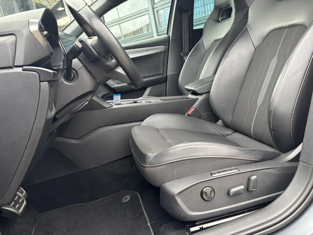 Cupra Leon Sportstourer 1.4 e-Hybrid 245 / Trekhaak Wegklapbaar / Elektrische achterklep / Elektrische Stoel / Navi / Draadloos Applecarplay / Androidauto /