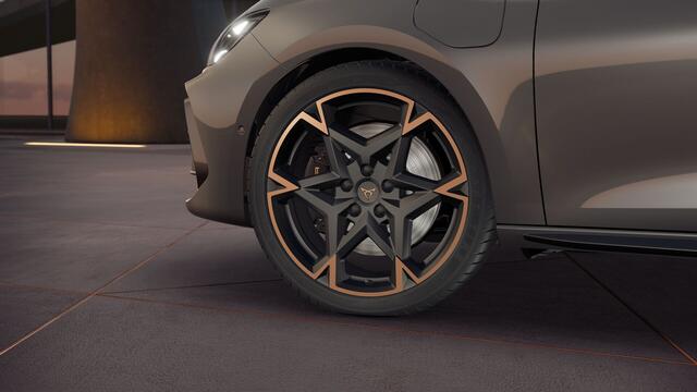 Cupra Leon Sportstourer 1.5 TSI e-Hybrid 272 6DSG VZ Performance | Achteruitrijcamera | Digitaal instrumentenpaneel (Virtual Cockpit) | Draadloze Apple CarPlay(TM), Android Auto(TM)