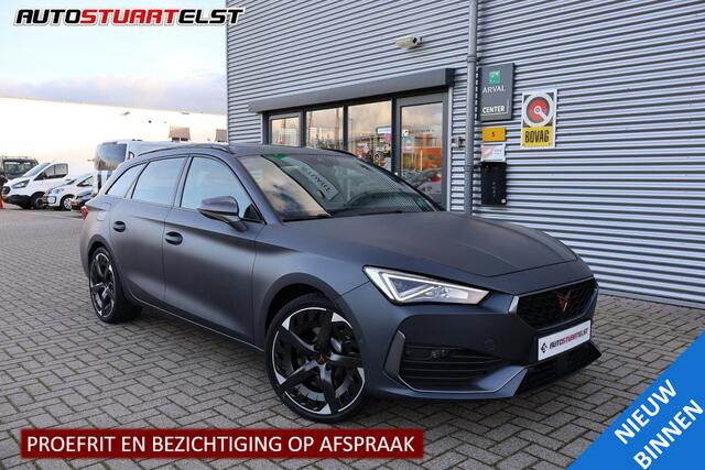 Cupra Leon Sportstourer 1.4 e-Hybrid VZ Copper Edition 1e Eigenaar | Dealer Onderh | BTW | Pano | WinterPack | Cupra Knop | Camera | Elek Stoel/Klep | Memory | Carplay | Climate | Ad Cruise | Navi | PDC | Full Led