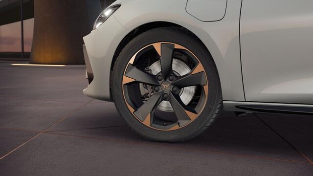 Cupra Leon Sportstourer 1.5 TSI e-Hybrid 204 6DSG Business | Achteruitrijcamera | Digitaal instrumentenpaneel (Virtual Cockpit) | Draadloze Apple CarPlay(TM), Android Auto(TM)