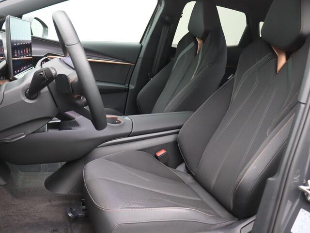 Cupra Tavascan Business 82 kWh 286PK Warmtepomp, Matrix-LED, Keyless, Achteruitrijcamera, Alarm, Virtual Pedal, Side Assist, Travel Assist, Stoel- en Stuurwielverwarming, 19" LM Velgen