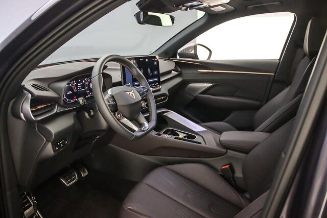 Cupra Terramar VZ Performance 1.5 TSI e-Hybrid 272pk DSG Automaat Panoramadak, 360 camera, Head up display, Adaptive cruise control, LED matrix koplampen, Lederen bekleding