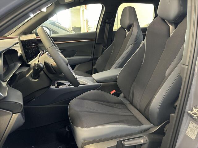 Cupra Terramar 1.5 TSI 150pk DSG Business · Panoramadak · Camera · Keyless · Apple/Android Car Play · Elek. Trekhaak · Elek. Achterklep · 18'' Inch · Garantie t/m 17-06-2027