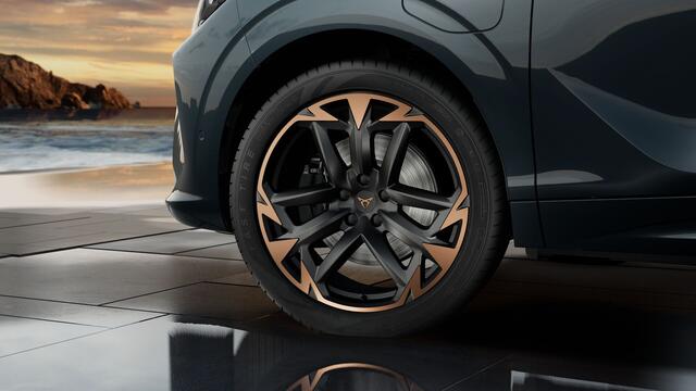 Cupra Terramar 1.5 TSI e-Hybrid 272 6DSG VZ Performance | 360 graden camera | Achteruitrijcamera | Draadloze Apple CarPlay(TM), Android Auto(TM)