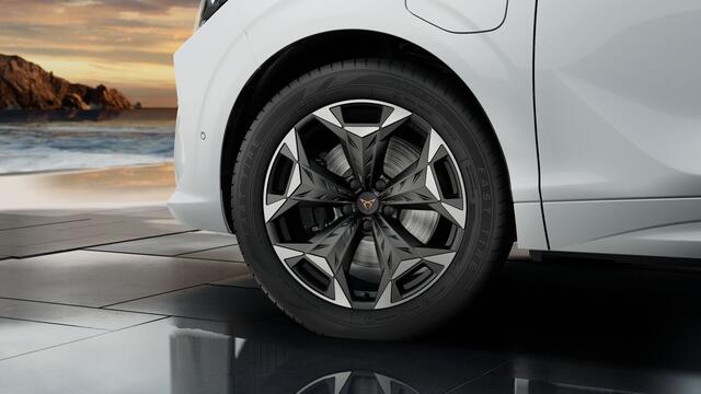 Cupra Terramar 1.5 TSI e-Hybrid 204 6DSG Business | 360 graden camera | Achteruitrijcamera | Draadloze Apple CarPlay(TM), Android Auto(TM)