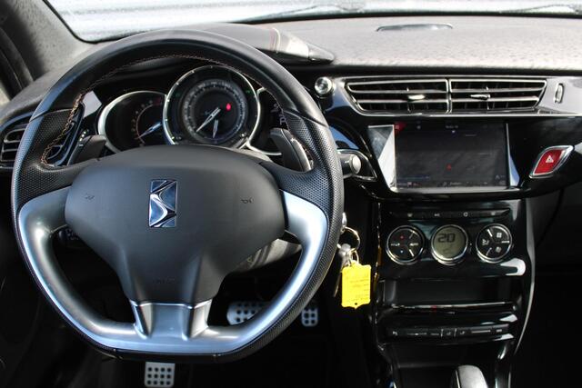 DS DS 3 1.2 PureTech Performance Line | Automaat | Navi | Trekhaak | Clima | 17" LM Velgen | Camera |