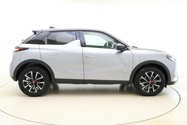 DS DS 3 1.2 PureTech Performance Line 130 PK Automaat | Navigatie | Keyless | Camera | Zwart dak | Climate control | Lichtmetalen velgen | Sportief