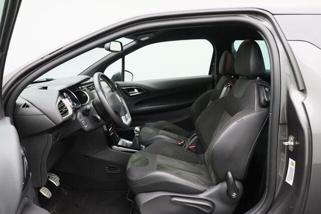 DS DS 3 1.2 PureTech Business 2018 NAP | Carplay | Bluetooth | Camera | Lichtmetaal | Half lederen sportstoelen | PDC | Climate control | Cruise conrol | Elek. ramen + spiegels