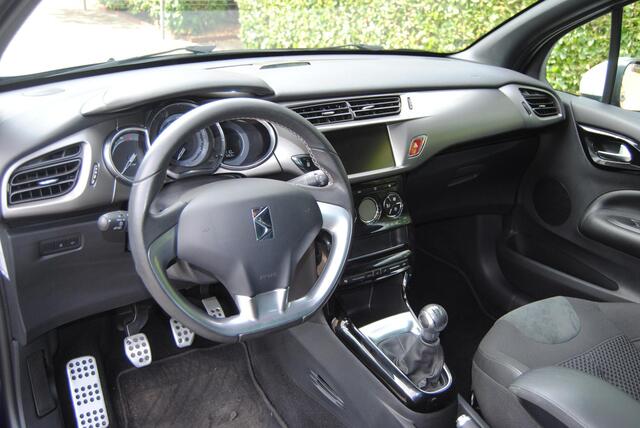 DS DS 3 1.2 PureTech So Chic Lage Km stand. Originele NL auto