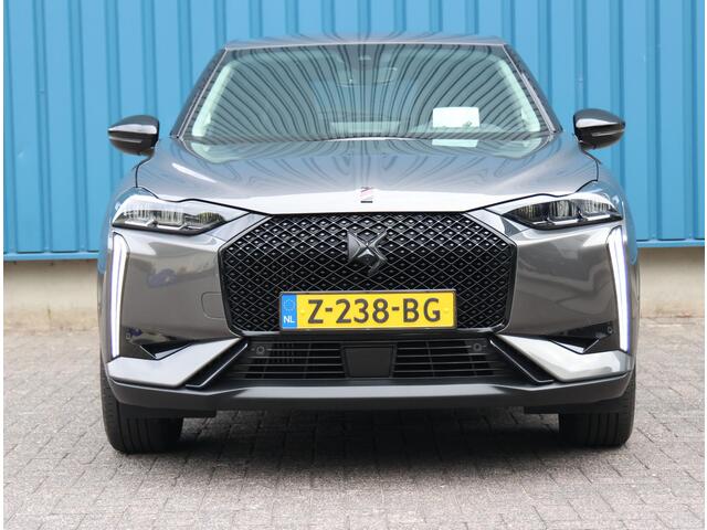 DS DS 3 1.2 130PK Performance Line | AppleCarPlay/AndroidAuto | Navigatie | Climate Control | Adaptief Cruise Control | 360'Camera | Alcantara | Keyless | Head-Up Display | Privacy Glass | Isofix |
