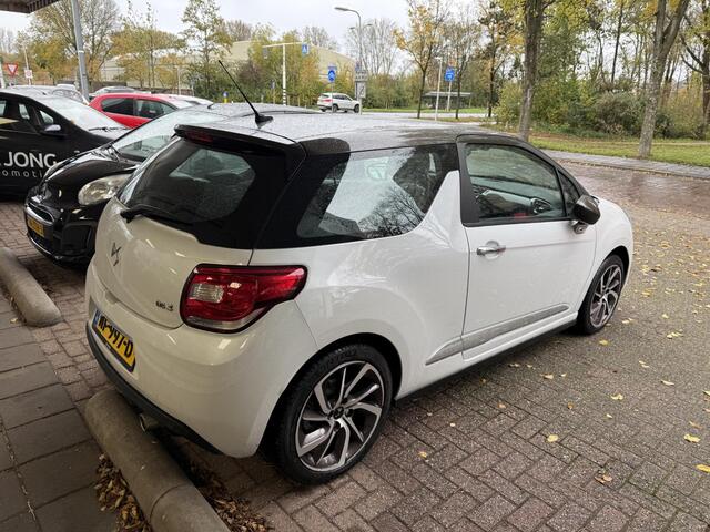 DS DS 3 1.2 PureTech So Chic Volledig Leder/Duo-Tone/Camera/Sensoren rondom/GEEN AFLEVERKOSTEN