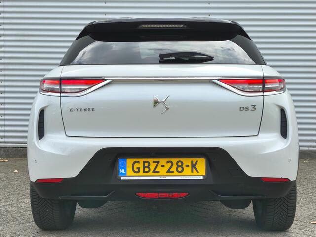 DS DS 3 CROSSBACK SUV Grand Chic Opera EV 3-FASEN 50kWh 136pk | DS MATRIX LED | SMART KEYLESS | ZWART LEDER | TWO-TONE | NAVI | CAMERA | STOELVERW. | CRUISE CONTROL | DAB+ |