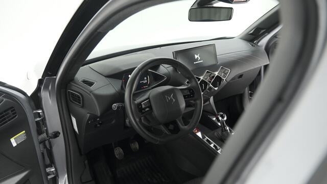 DS DS 3 CROSSBACK PureTech 100 Montmartre | Parkeersensoren | Apple Carplay | Allseason Banden | Navigatie | Climate Control